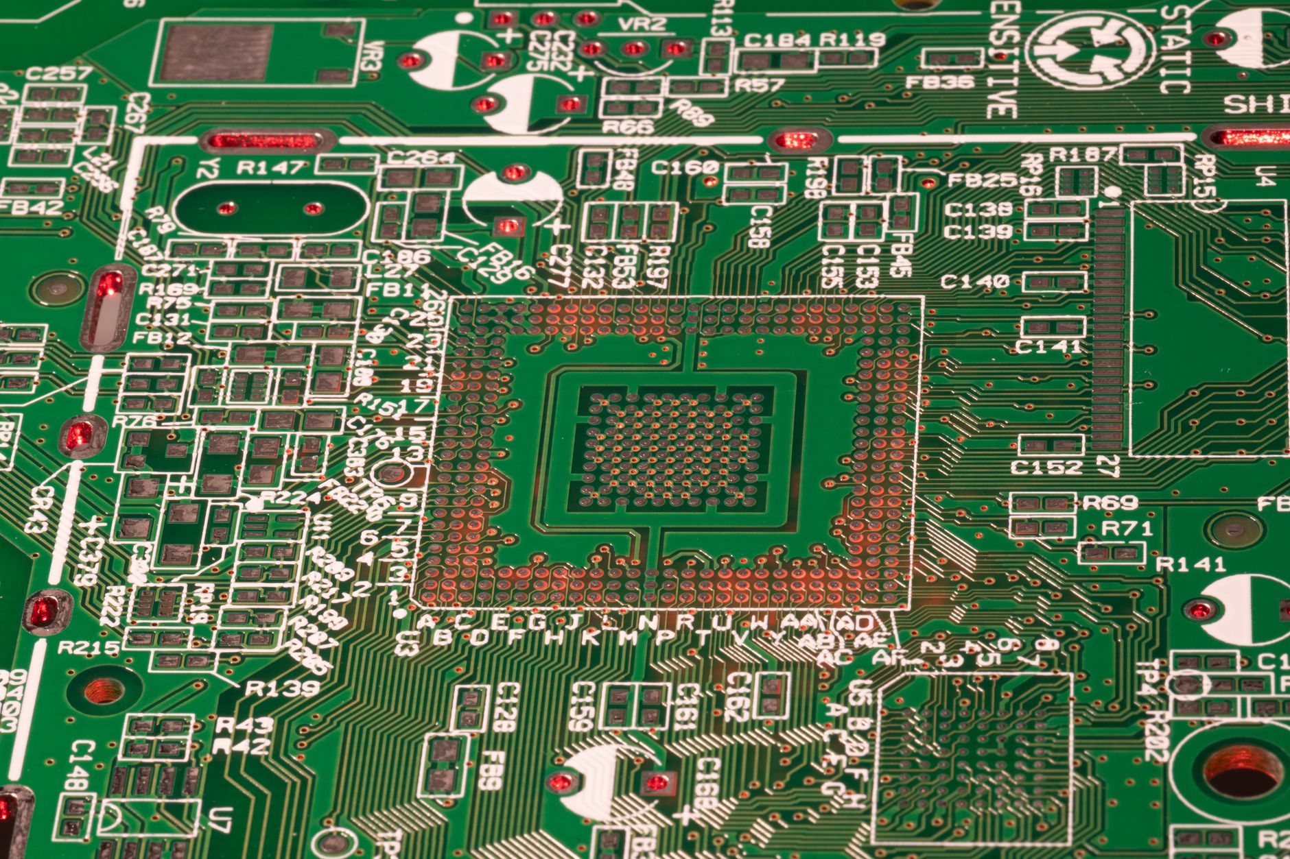 Tata Electronics investește 3 miliarde de dolari într-o fabrică de semiconductori în India