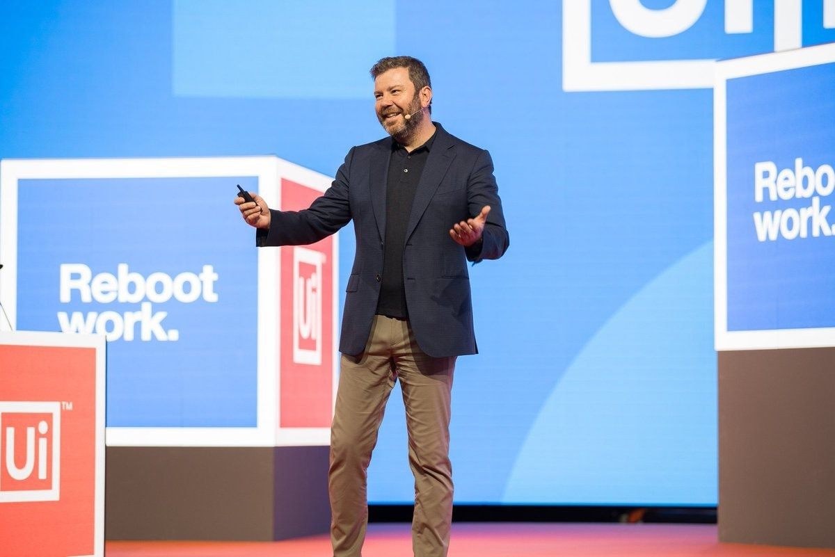 Daniel Dines susține startup-ul german Nomos, care utilizează inteligența artificială în sectorul energetic