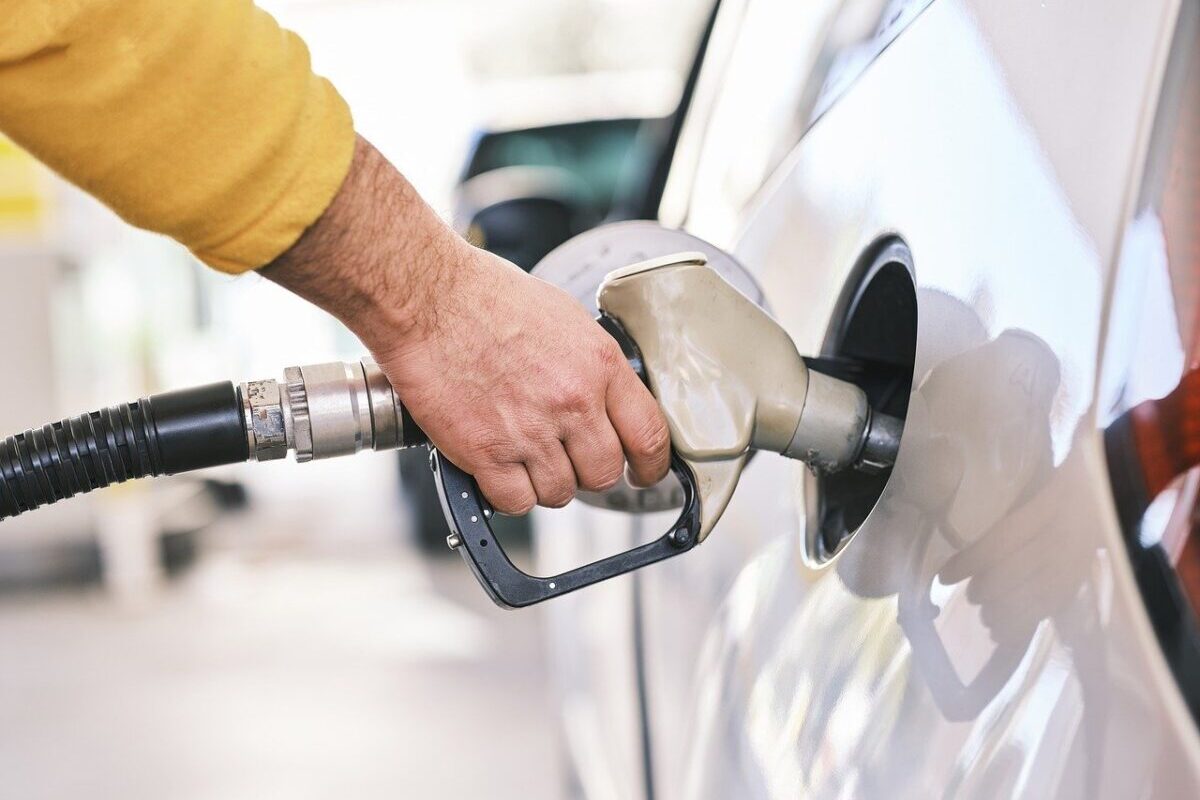 Prețurile la benzină și motorină în Uniunea Europeană au atins niveluri record