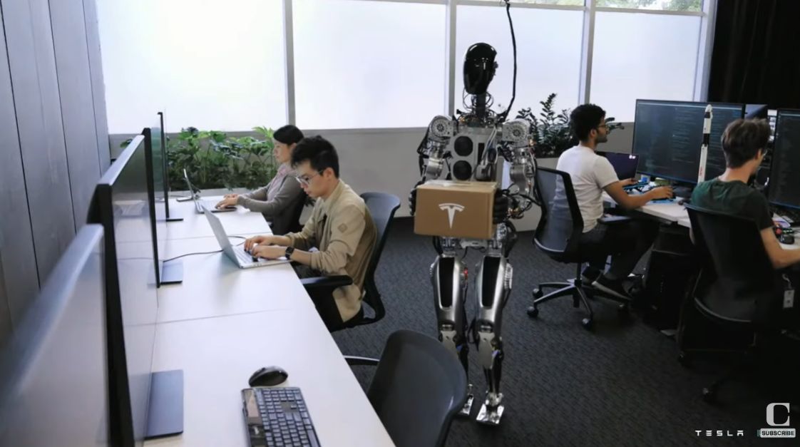 Vânzările globale de roboți umanoizi au atins 7.000 de unități anul trecut, în contextul așteptărilor de creștere