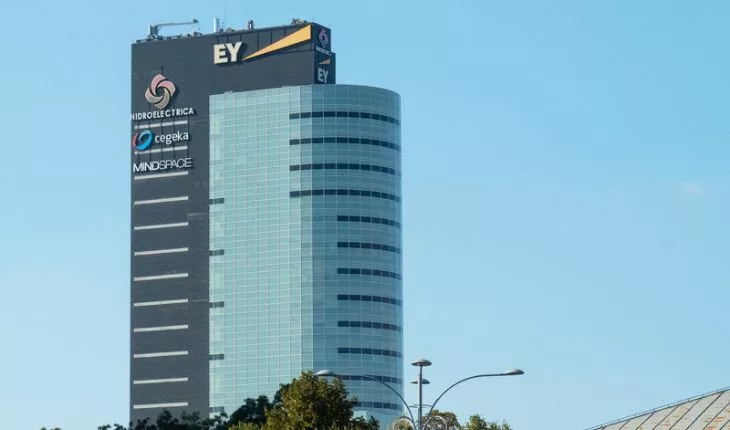 Hidroelectrica alocă peste 8 milioane de lei pentru asigurarea răspunderii profesionale a conducerii