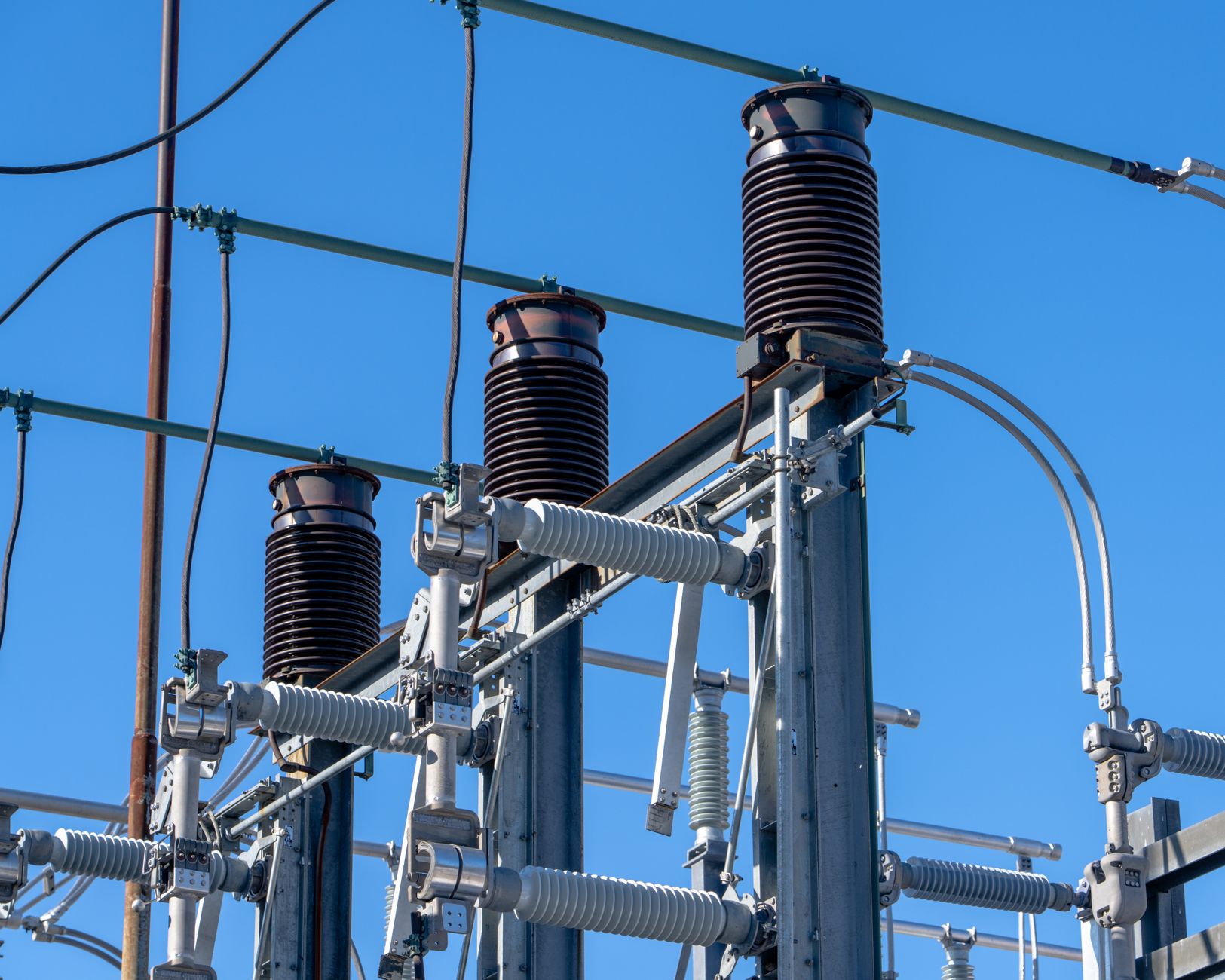 Nuclearelectrica anulează licitațiile pentru vânzarea de energie electrică pe termen lung