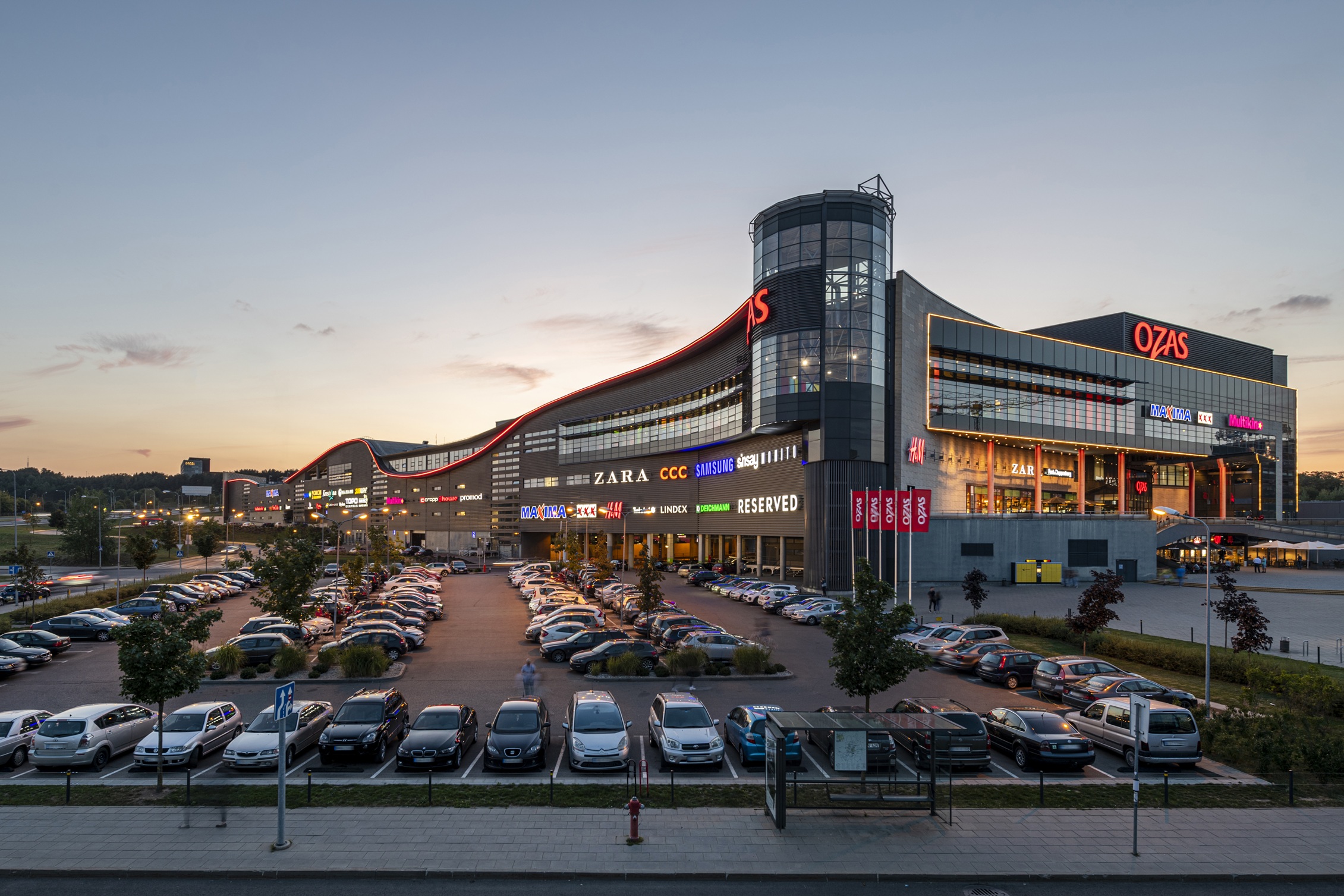 NEPI Rockcastle vinde centrul comercial Ozas din Lituania pentru 200 de milioane de euro