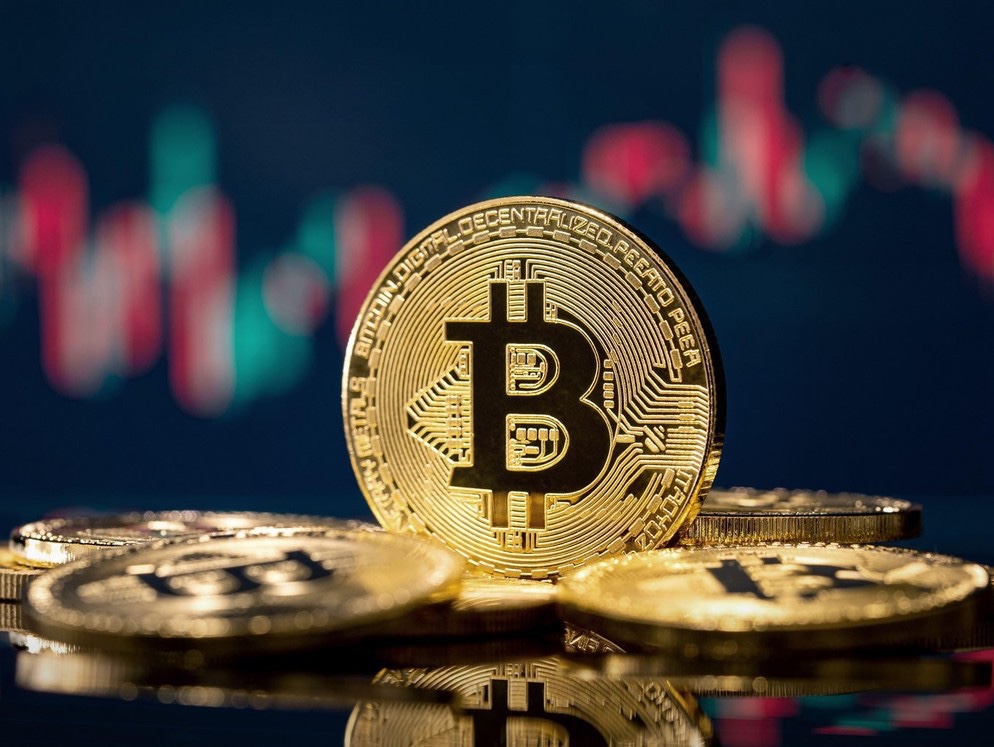 Bitcoin depășește pragul de 85.000 de dolari, marcând cel mai înalt nivel din ianuarie