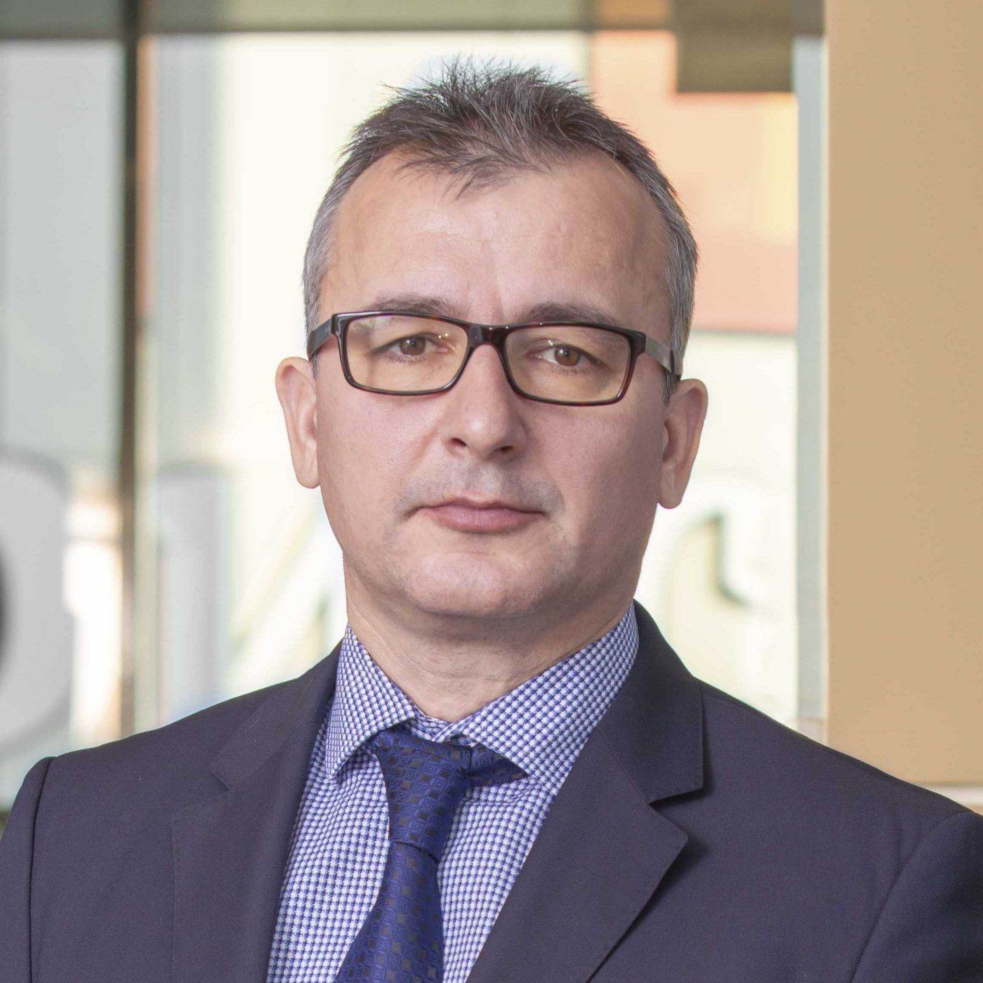 Boom-ul inteligenței artificiale va dubla investițiile în centre de date până în 2026, estimează PwC