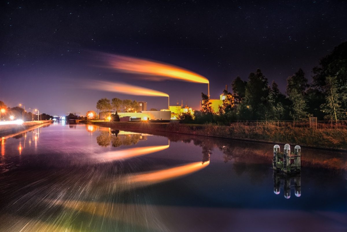 Dezindustrializarea și prosumatorii au redus consumul de energie și gaze în România
