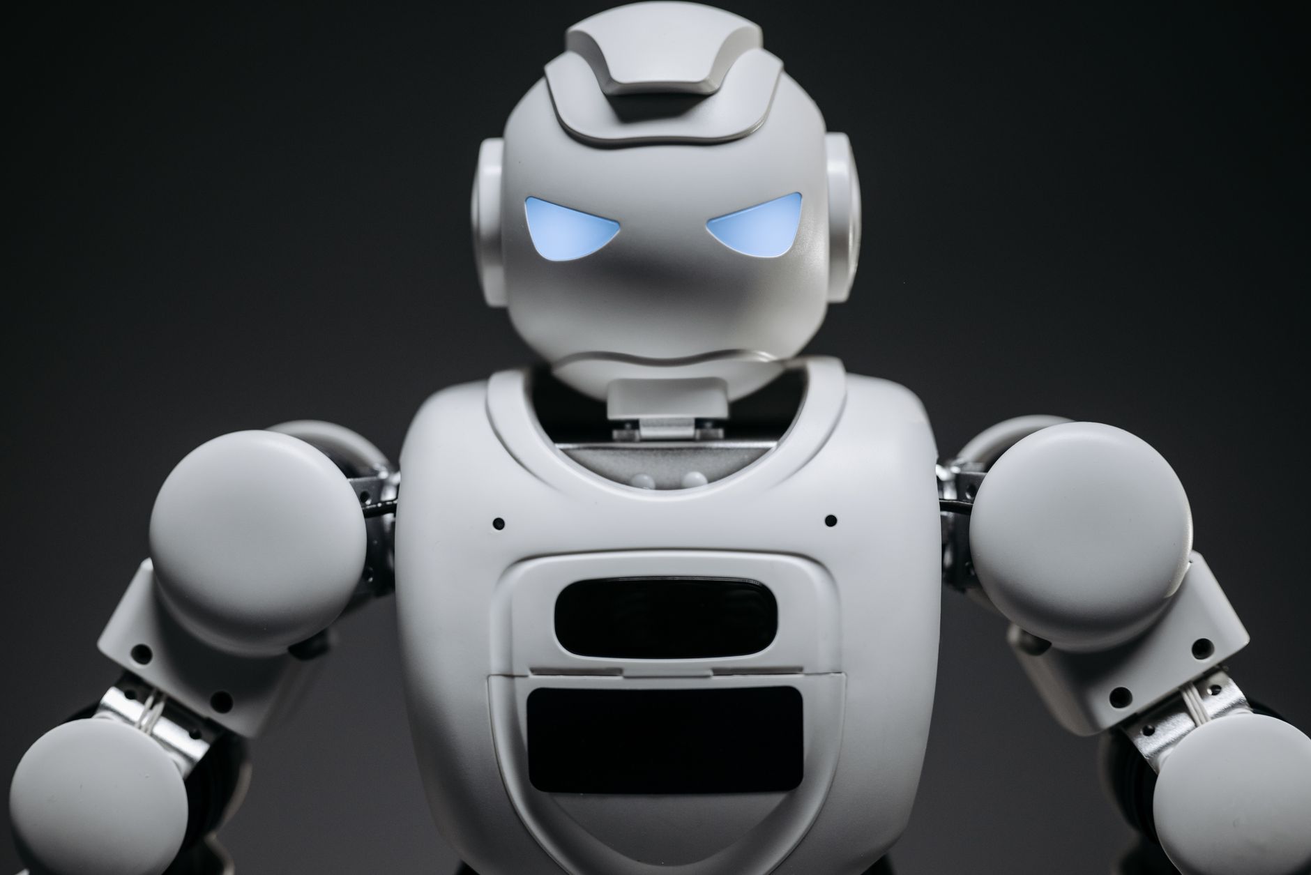 Jensen Huang, directorul executiv al Nvidia, respinge scenariile despre sfârșitul lumii cauzat de inteligența artificială