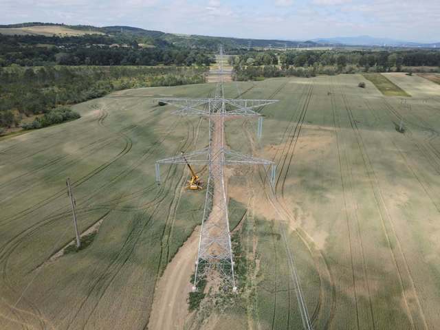 Transelectrica extinde rețeaua de linii electrice pentru a integra noile surse de energie