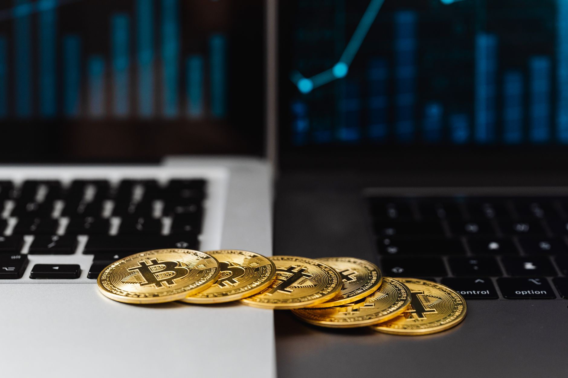 Bitcoin depășește pragul de 85.000 de dolari, atingând cel mai înalt nivel de la ianuarie