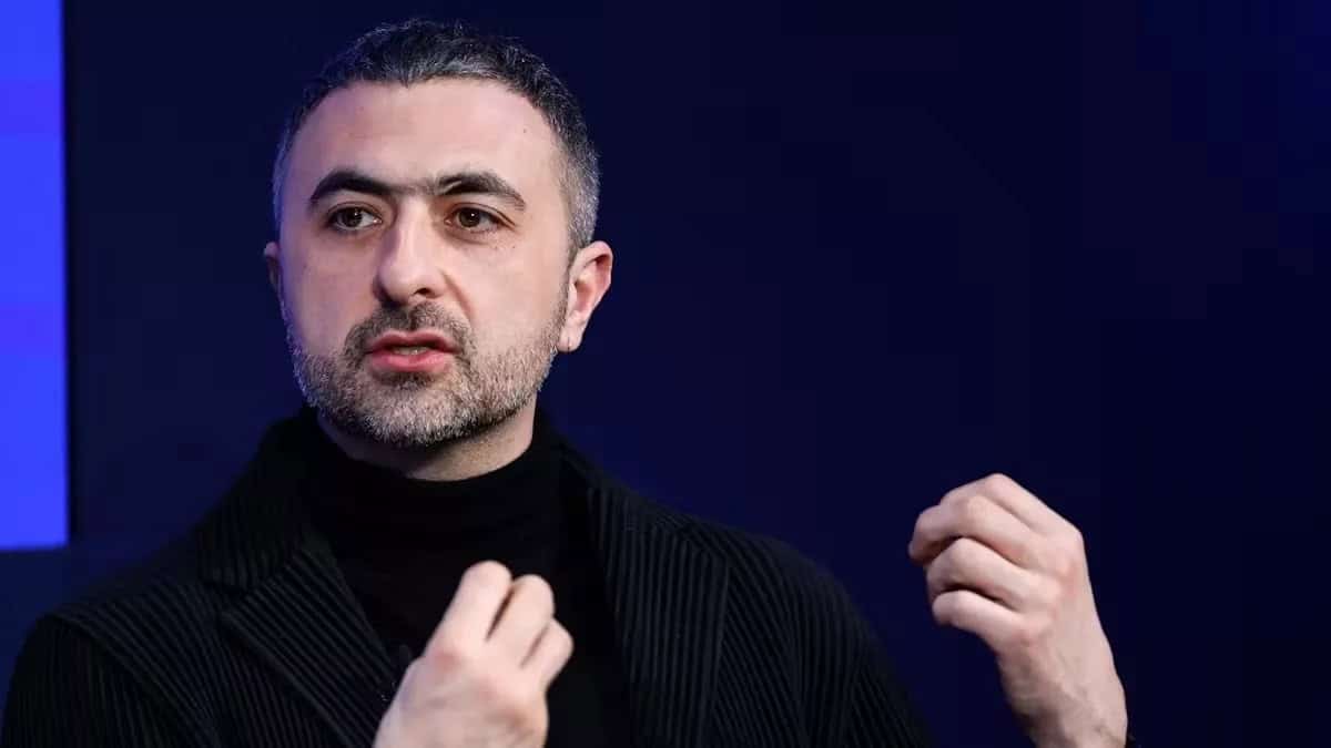 Conflict în industria IA: Microsoft critică abordarea Anthropic privind drepturile inteligenței artificiale