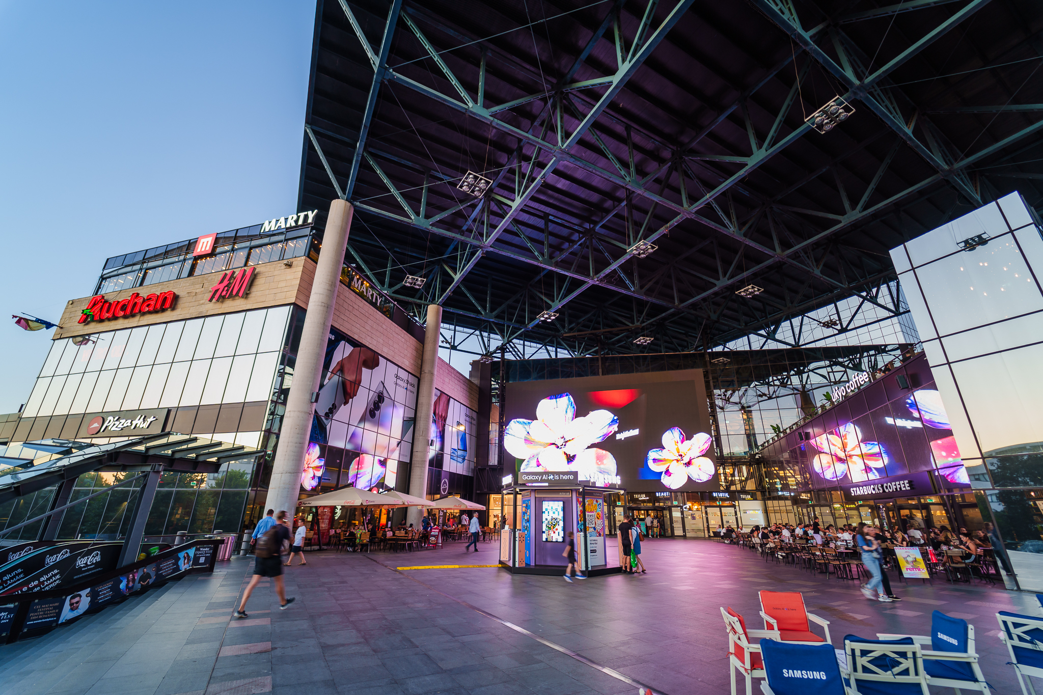 IULIUS digitalizează publicitatea indoor prin parteneriatul cu platforma Generatik