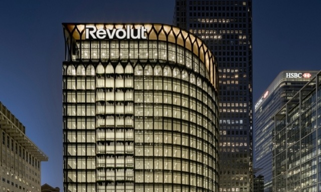 Breșă de securitate la Revolut: Date sensibile ale clienților au fost expuse prin e-mailuri false