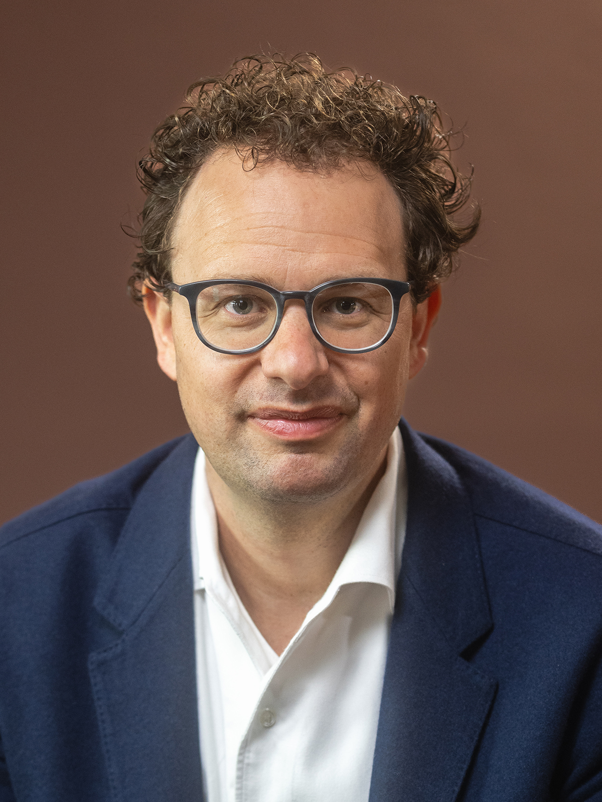 Dario Amodei, CEO Anthropic, avertizează asupra riscurilor IA și propune reglementări stricte