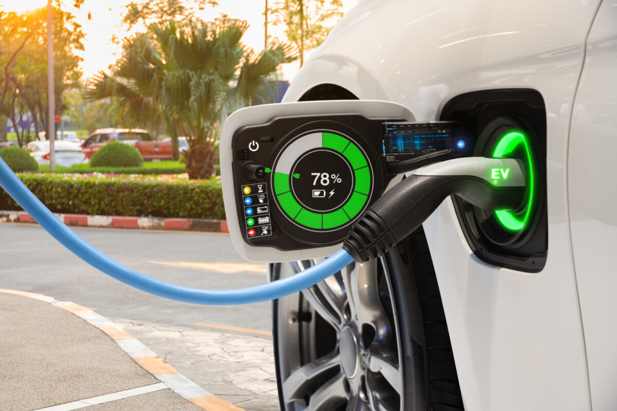 Ponderea vehiculelor electrice a atins un nivel record în înmatriculările de autoturisme noi din UE