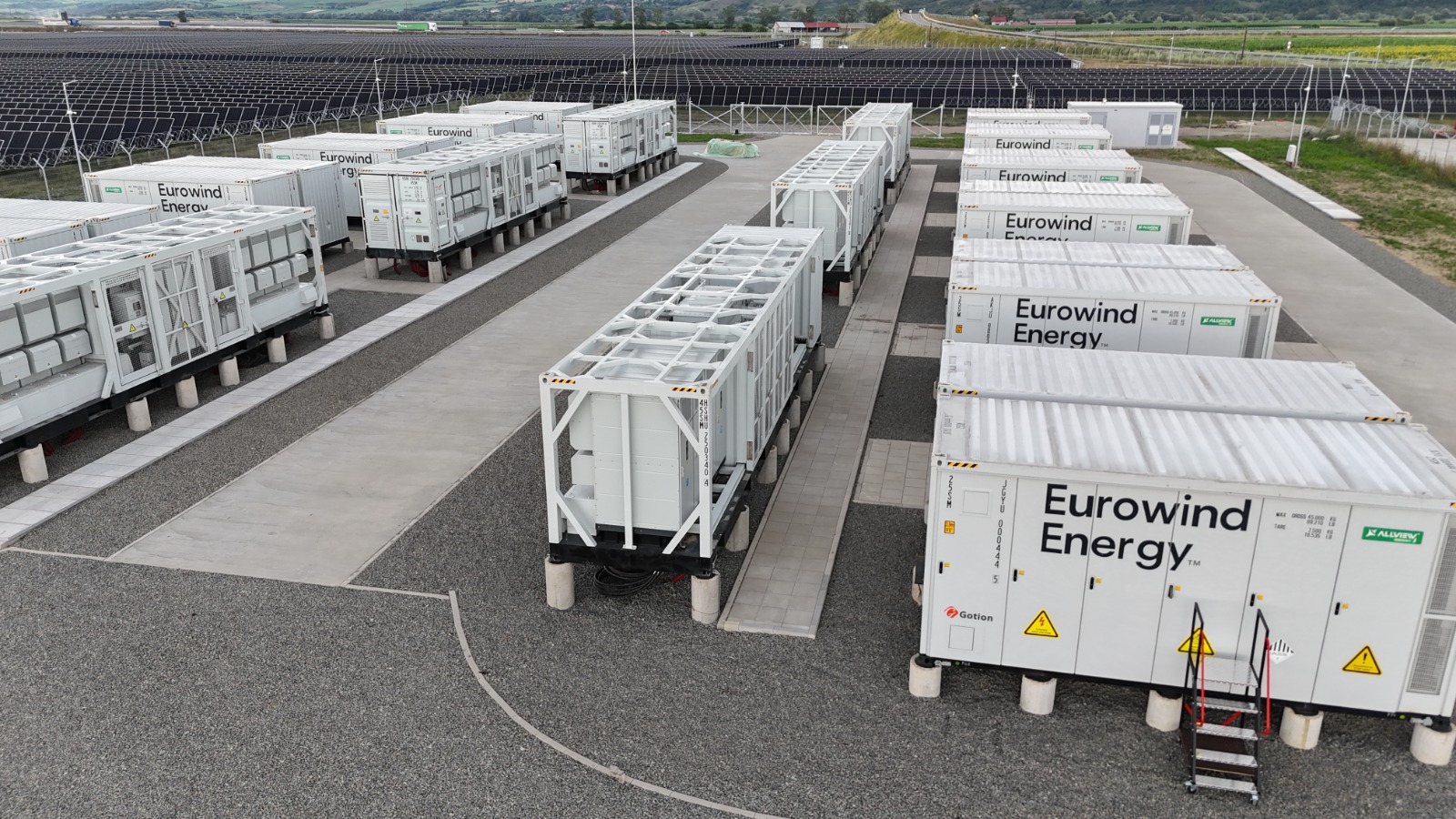 Eurowind Energy România finalizează sistemul de stocare în baterii de 120 MWh la Teiuș