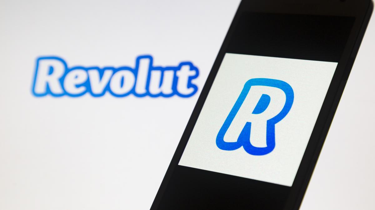 Breșă de securitate la Revolut: Date sensibile ale clienților, inclusiv pașapoarte și tranzacții, au fost expuse