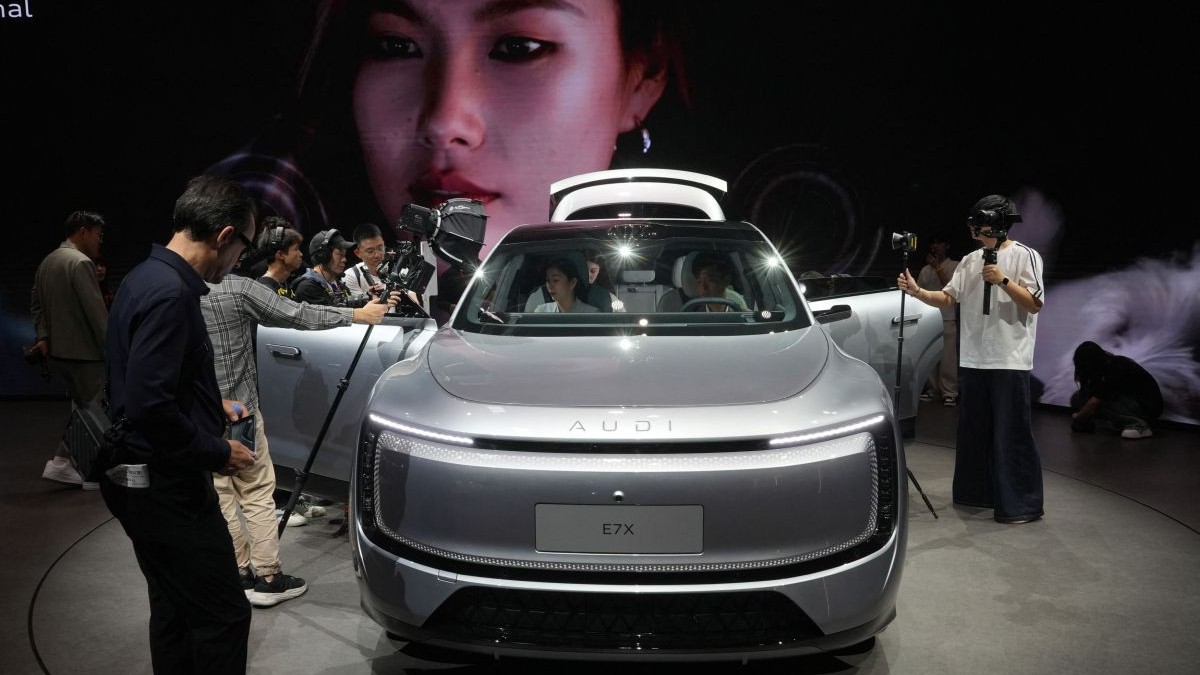 Audi dă în judecată un importator din Germania pentru vânzarea modelelor electrice produse în China