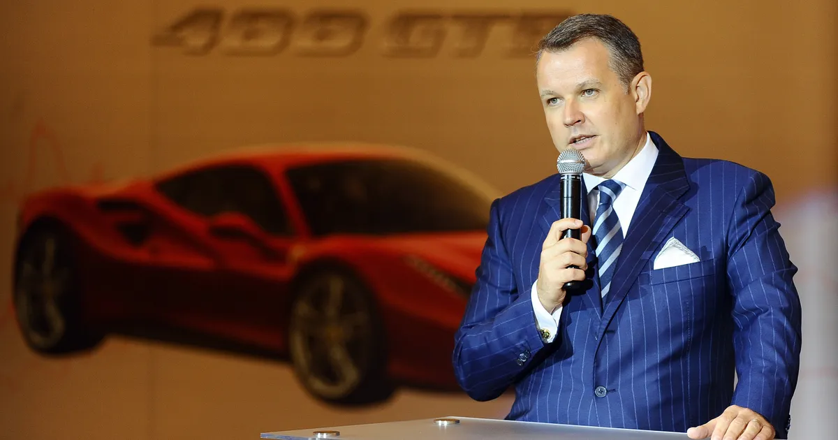 Familia fostului ministru Ion Bazac își mută colecția de automobile Ferrari în Olanda