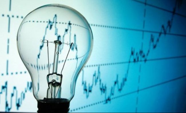 Peste jumătate din sistemele de iluminat din România sunt neconforme tehnic sau energetic