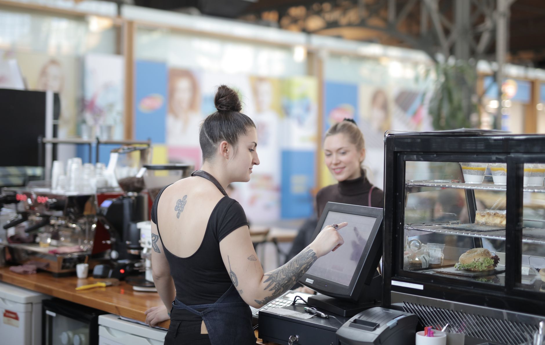 Revolut introduce plățile prin recunoaștere facială în Regatul Unit