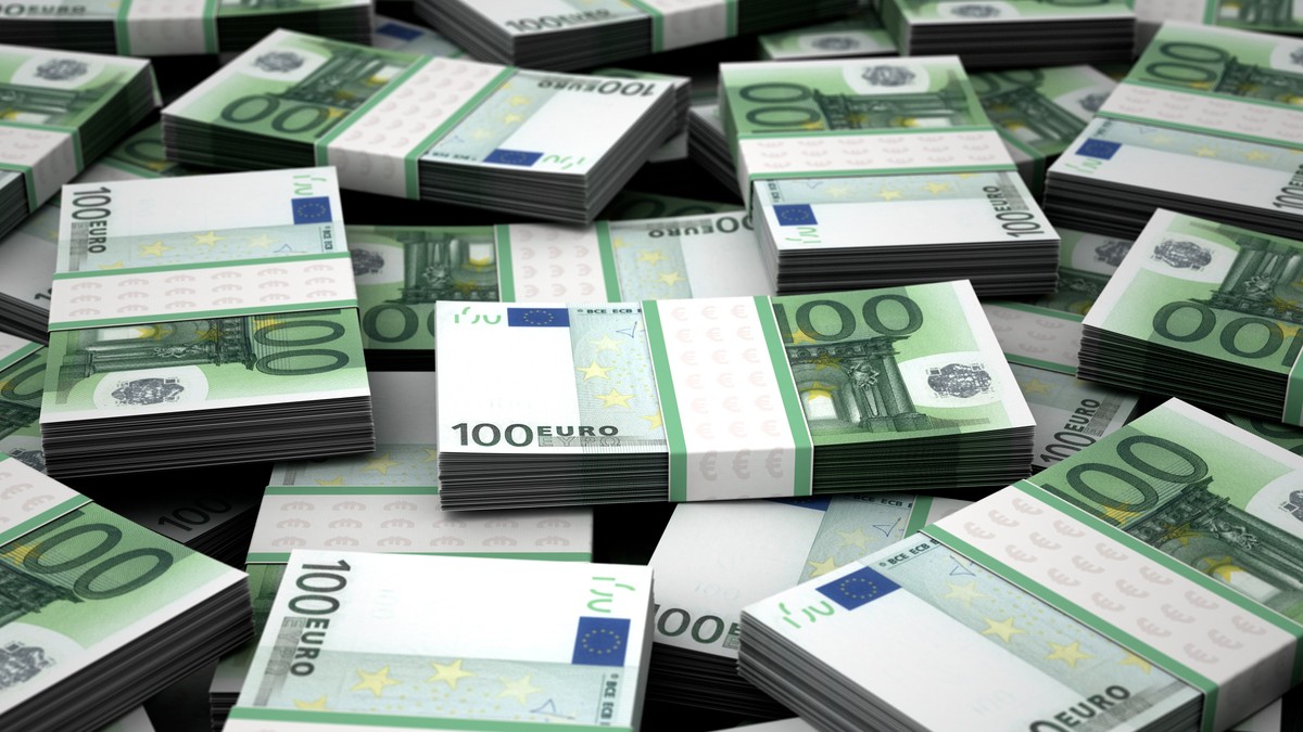 Belgia: 35 de milionari au donat 18 miliarde de euro copiilor pentru a evita impozitul pe moștenire