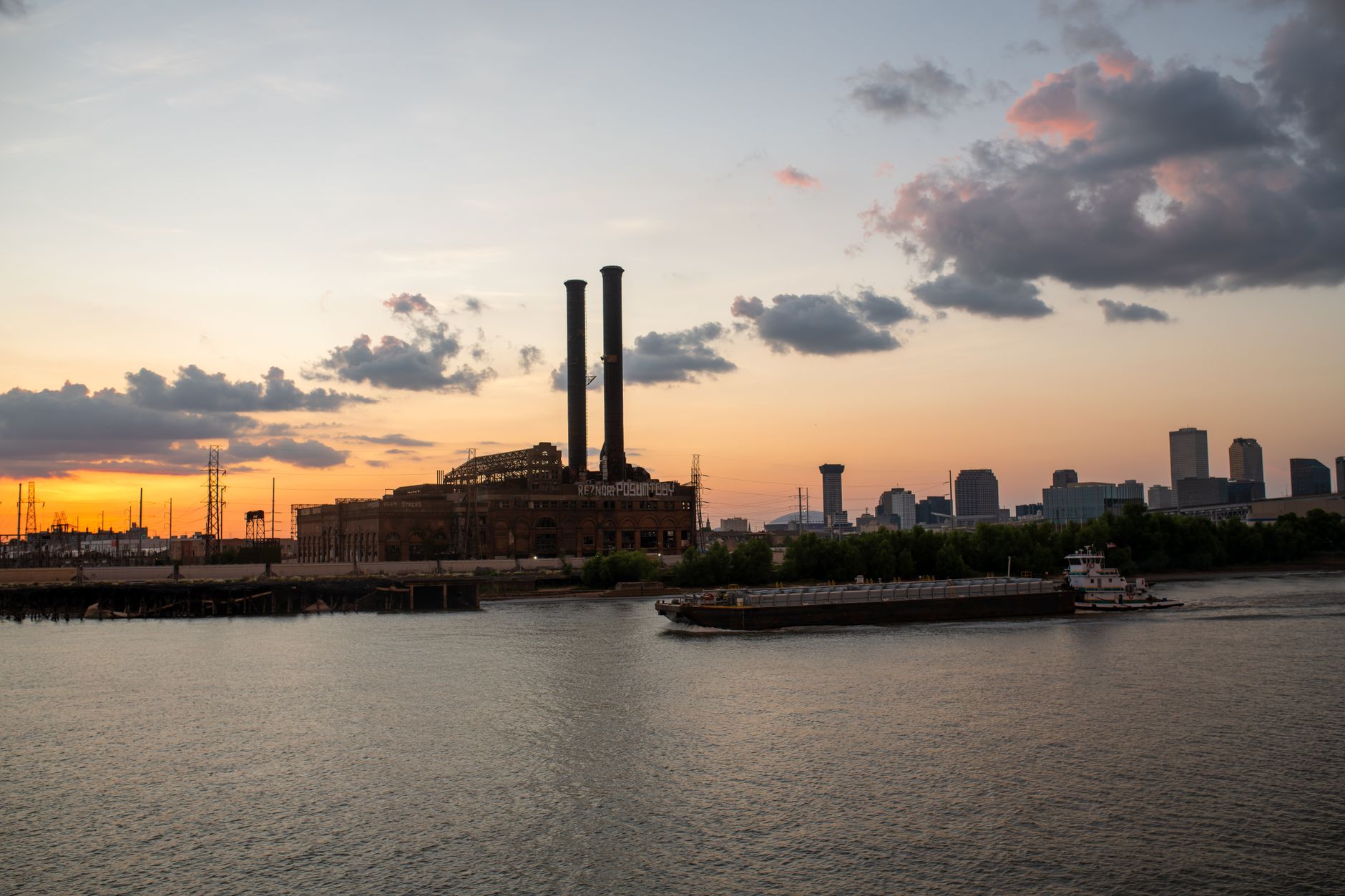 Un miliard de euro pentru decarbonizarea industriei europene prin a doua rundă de licitații UE