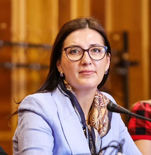Propunere legislativă pentru acțiuni cu vot multiplu în România, pentru a evita mutarea companiilor în SUA