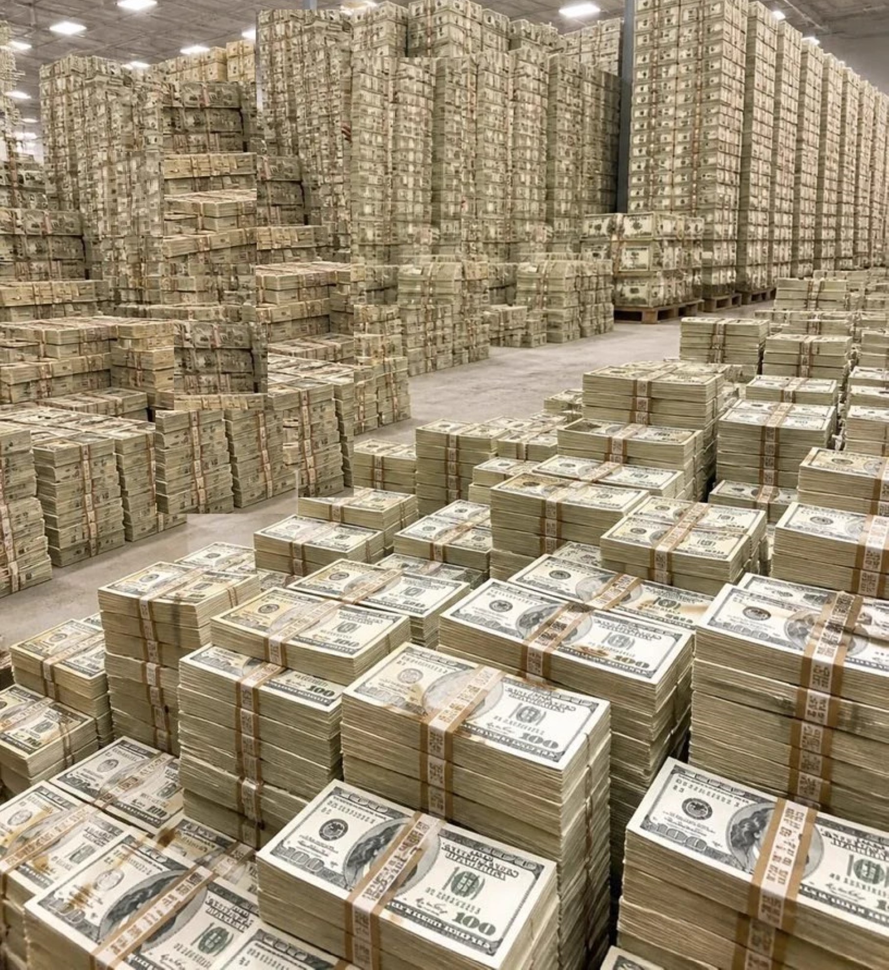 Datoria globală a depășit 365.000 de miliarde de dolari. Presiunea dobânzilor crește în economiile dezvoltate
