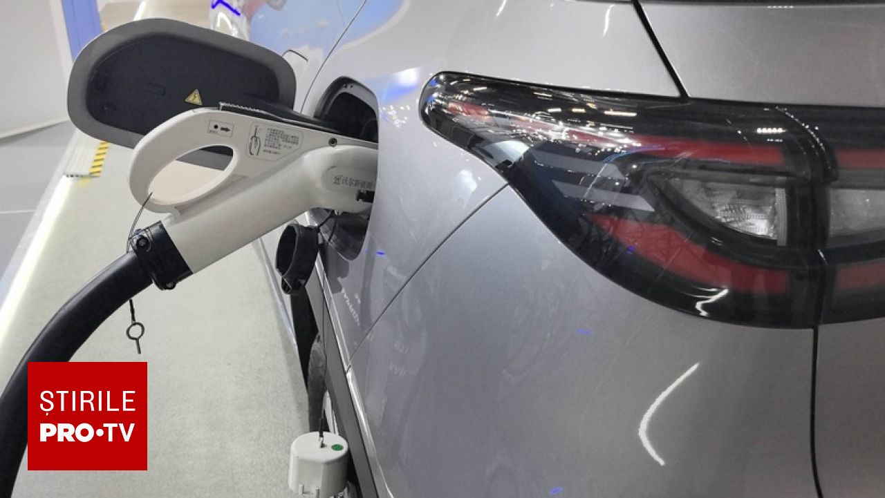 Geely stabilește un nou record la încărcarea mașinilor electrice: 70% în doar 4,5 minute