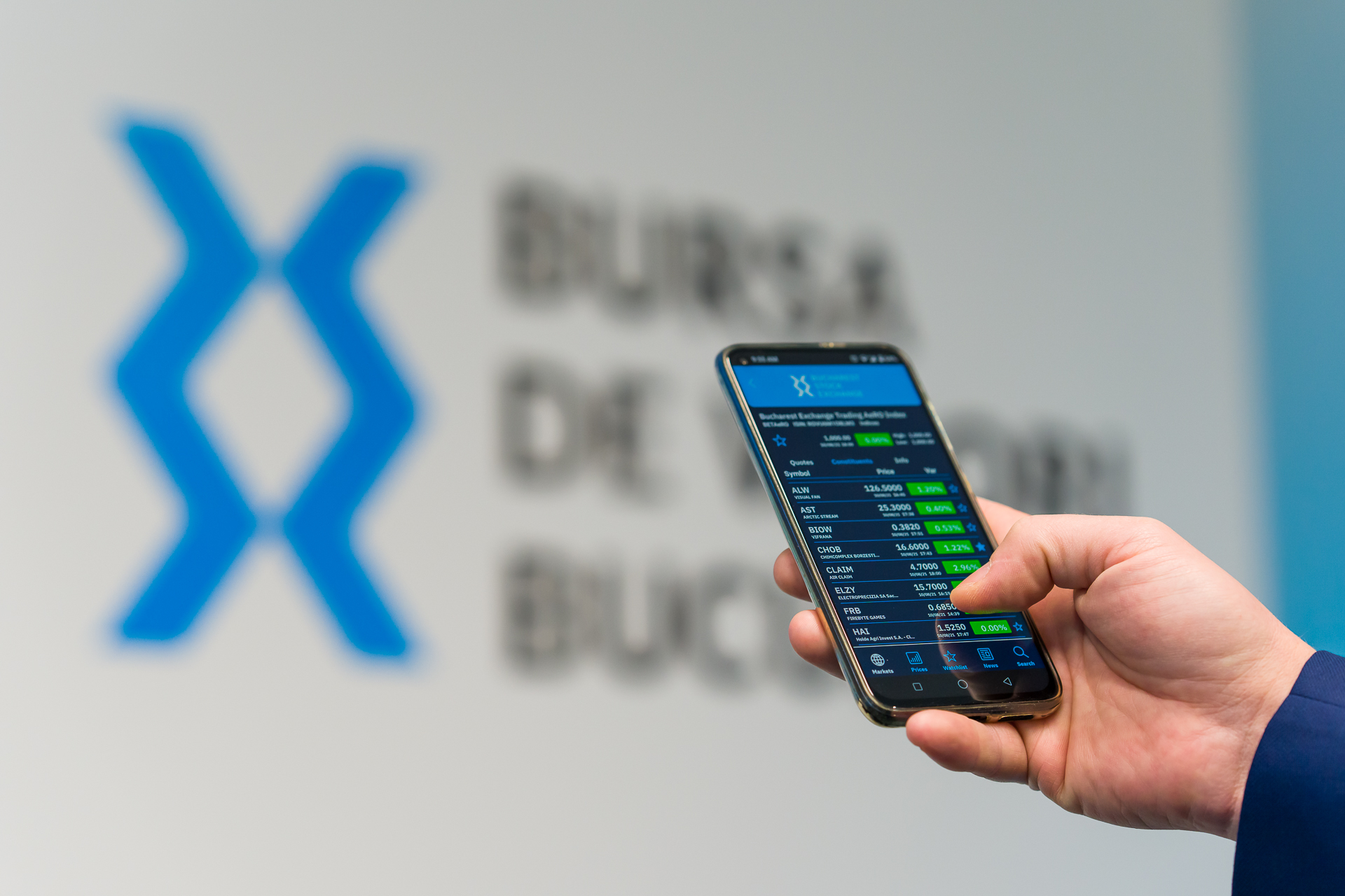 Performanță record pentru companiile listate la București: creștere mediană de 80% față de prețul de ofertă