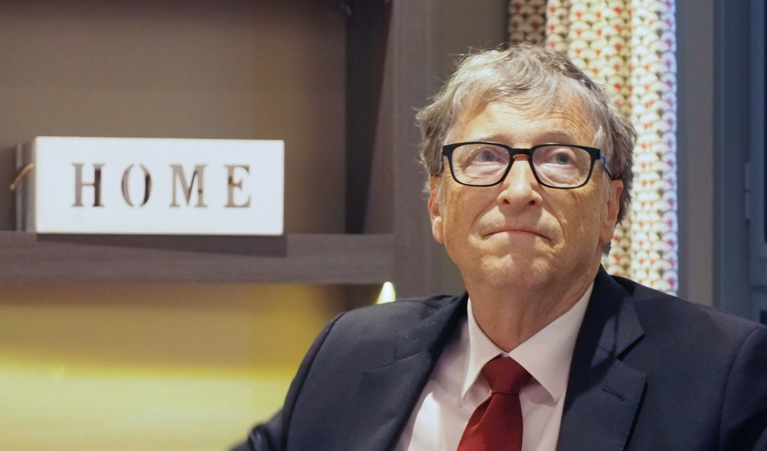 Bill Gates avertizează asupra riscurilor catastrofale ale inteligenței artificiale: un miliard de decese posibile
