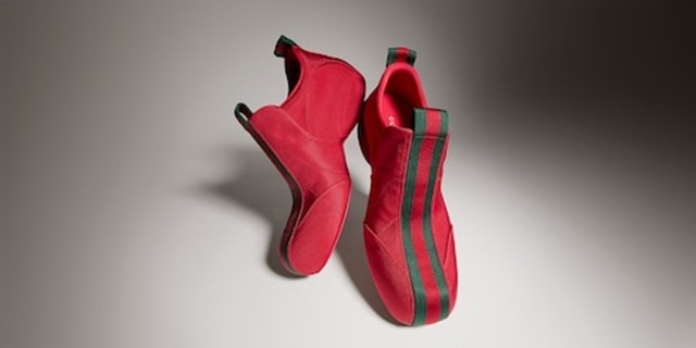 Gucci introduce pantofi sport fabricați în China, în încercarea de a recâștiga clasa de mijloc