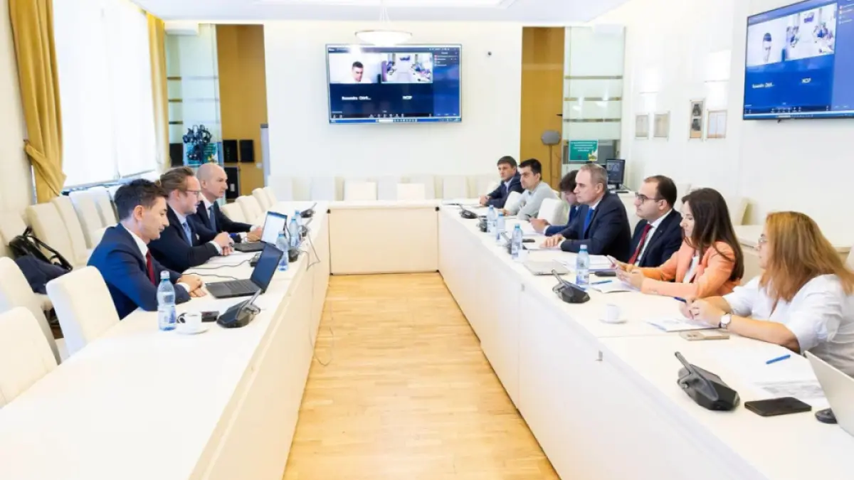 Deficitul bugetar a scăzut cu peste 30% în primele opt luni ale anului 2026