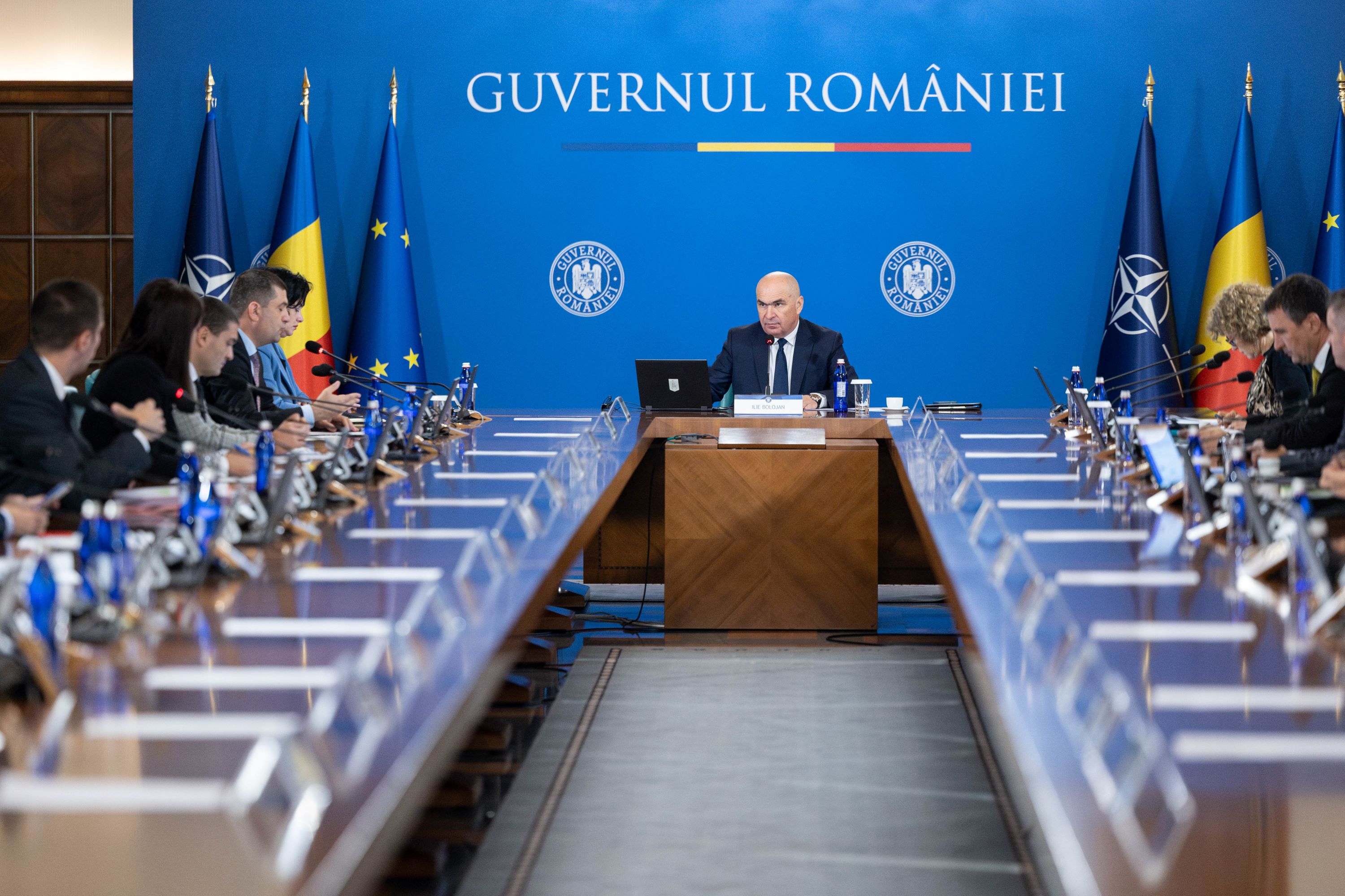 Deficitul bugetar al României a scăzut cu aproape 27 de miliarde de lei în primele opt luni ale anului 2026