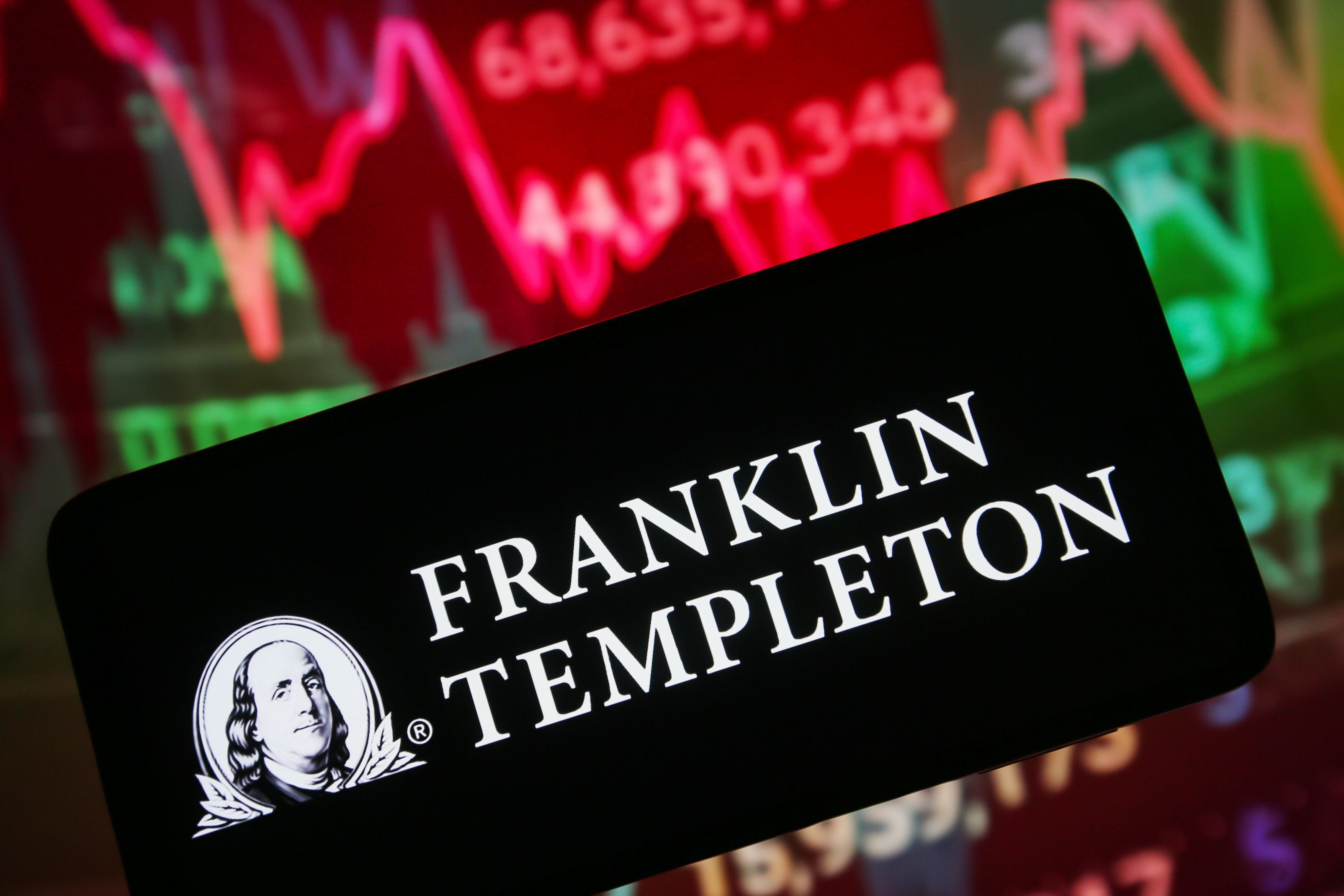 Franklin Templeton contestă evaluarea ofertelei de administrare pentru Fondul Proprietatea