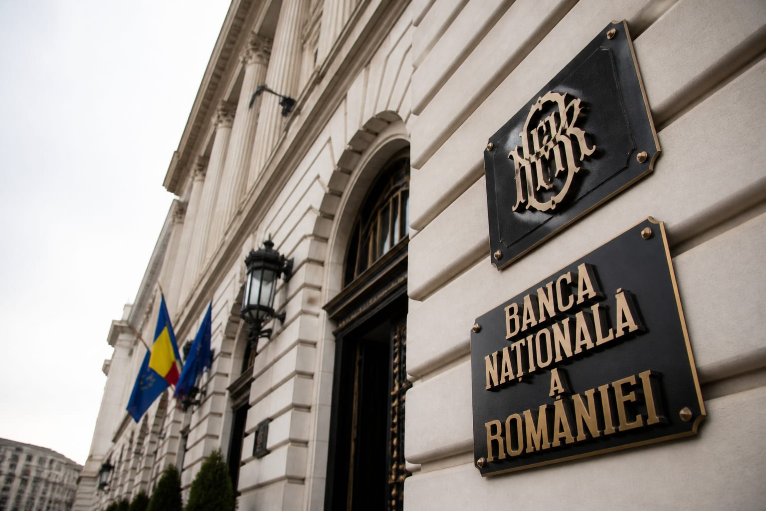 Impactul deciziilor BNR asupra creditelor și economiilor: cum funcționează mecanismul de transmitere