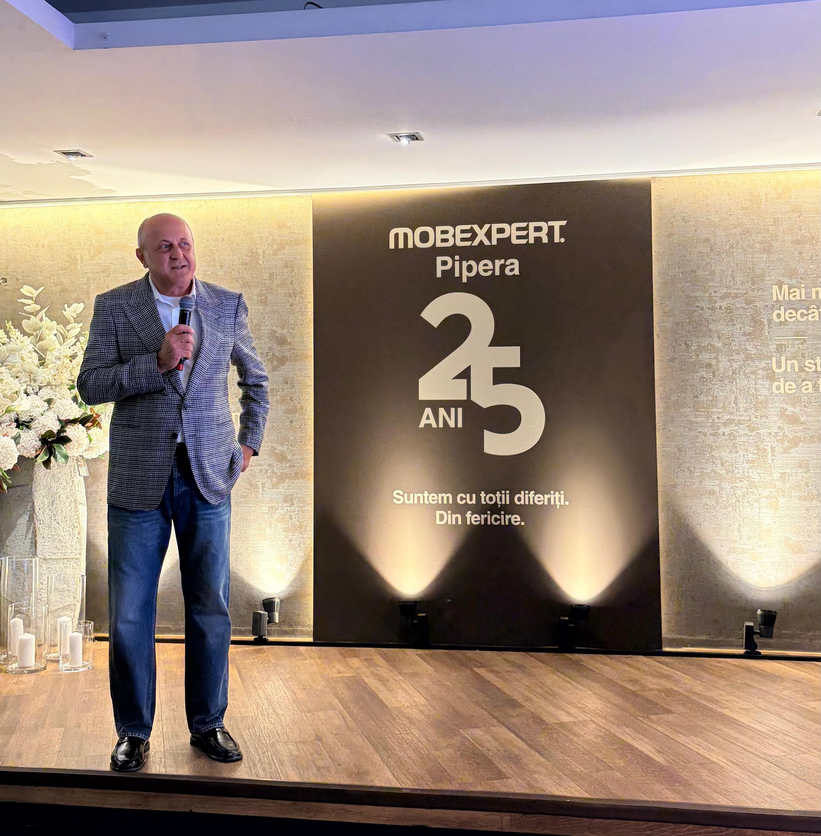 Cum a fost construit primul hipermarket de mobilă din România: povestea magazinului Mobexpert din Pipera