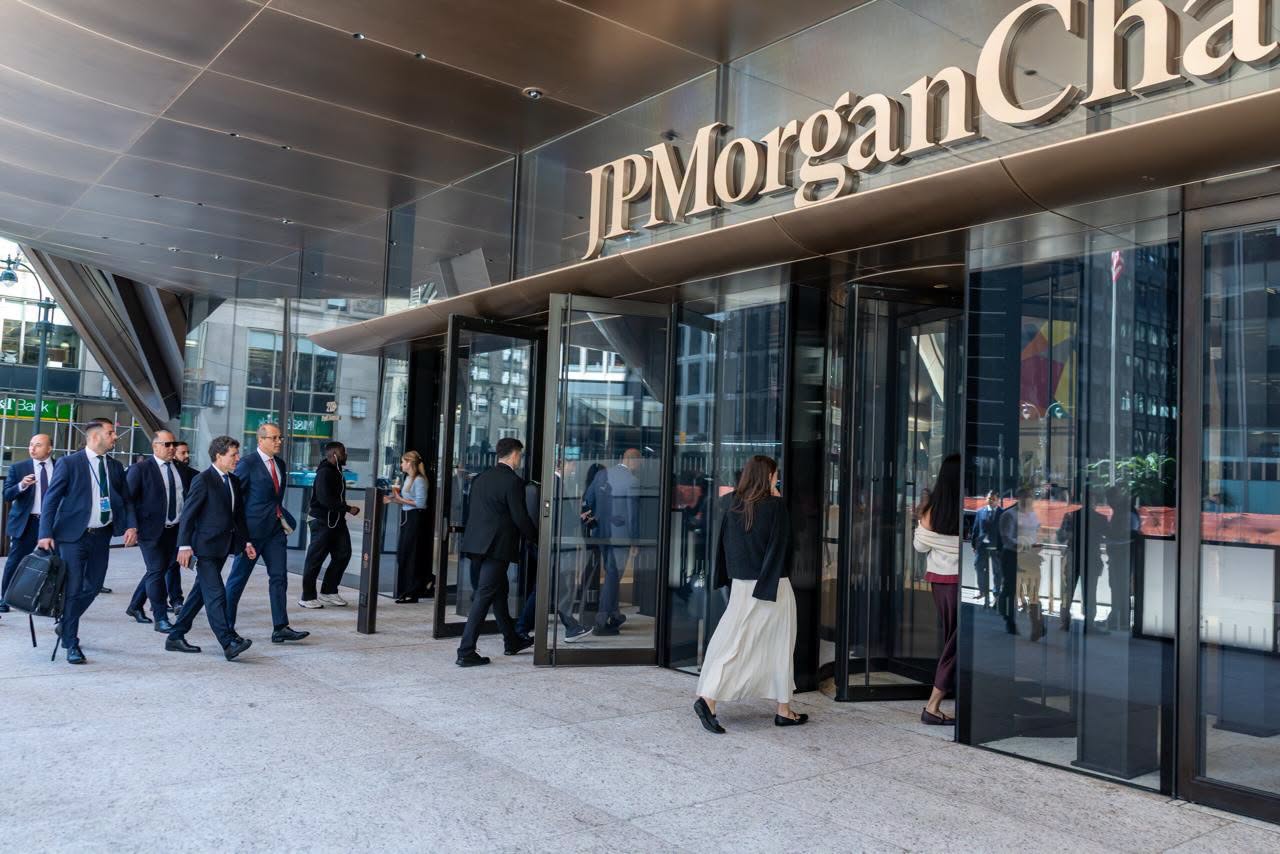 JPMorgan ar fi refuzat o cerere de finanțare pentru statul român în timpul vizitei lui Nicușor Dan la New York