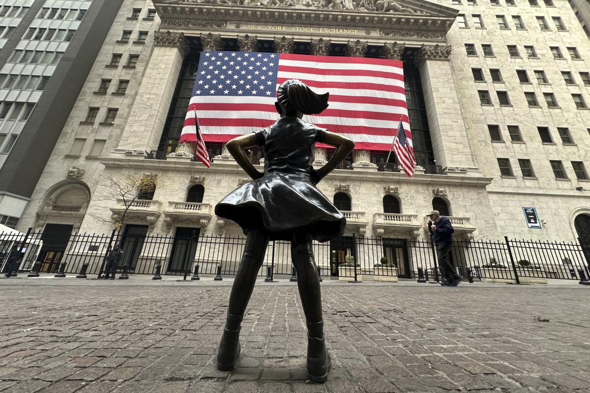 Wall Street în pragul unei săptămâni decisive: inflația și dobânzile pot schimba direcția bursei