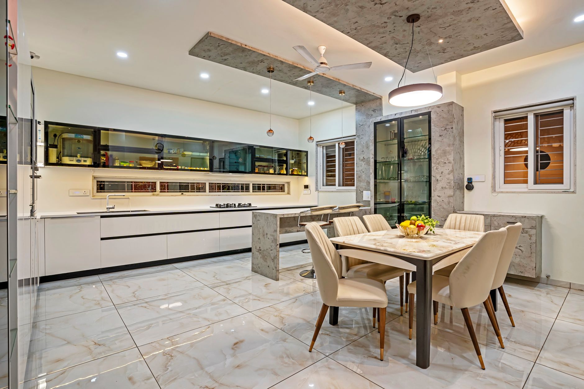 LEMS introduce pe piață noua gamă de mobilier modular Mood, produsă în Prahova
