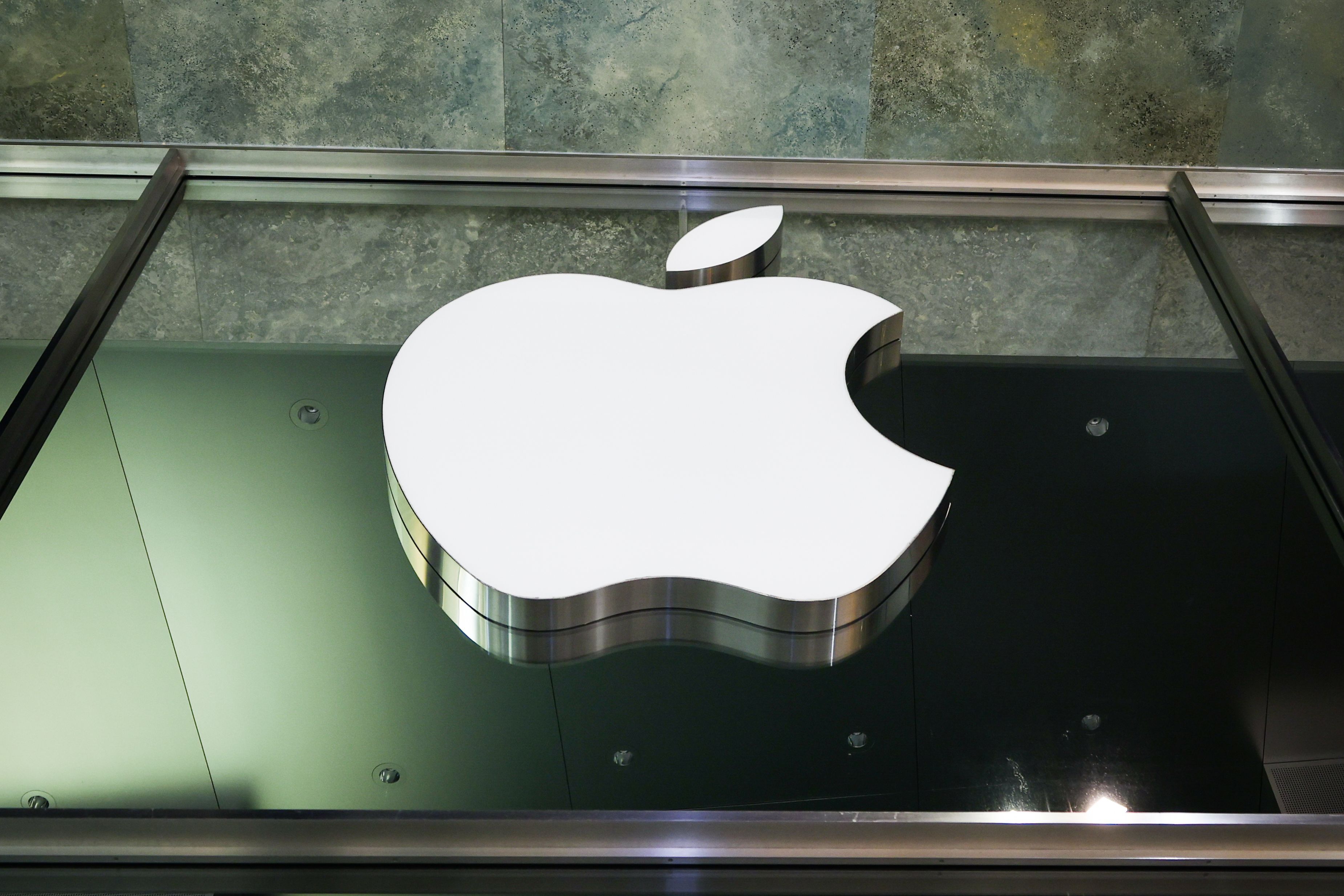 Apple va plăti 5,7 miliarde de dolari pentru încălcarea brevetelor de tehnologie haptică