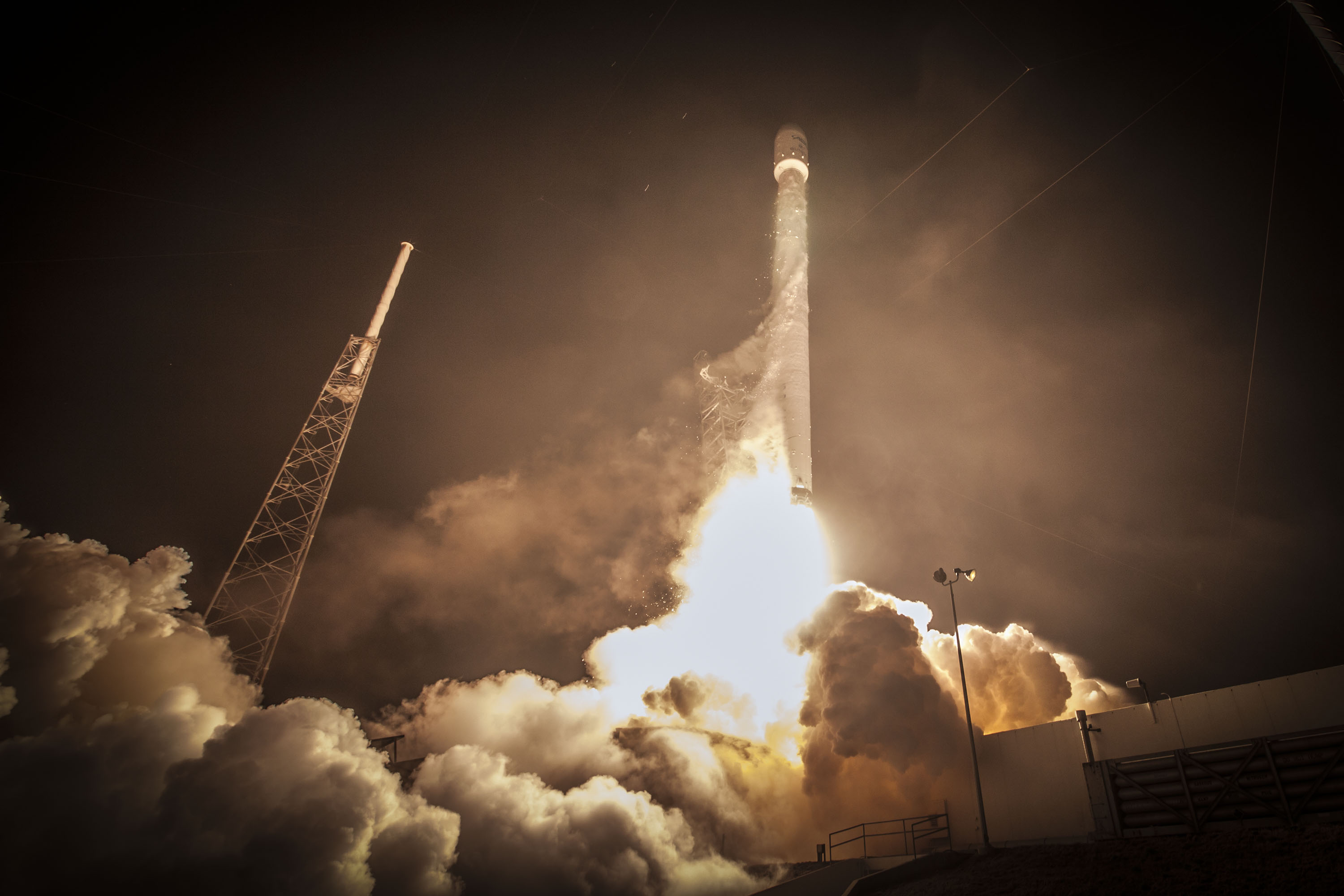 Starship SpaceX a ajuns pentru prima dată pe orbită, lansând sateliți Starlink V3