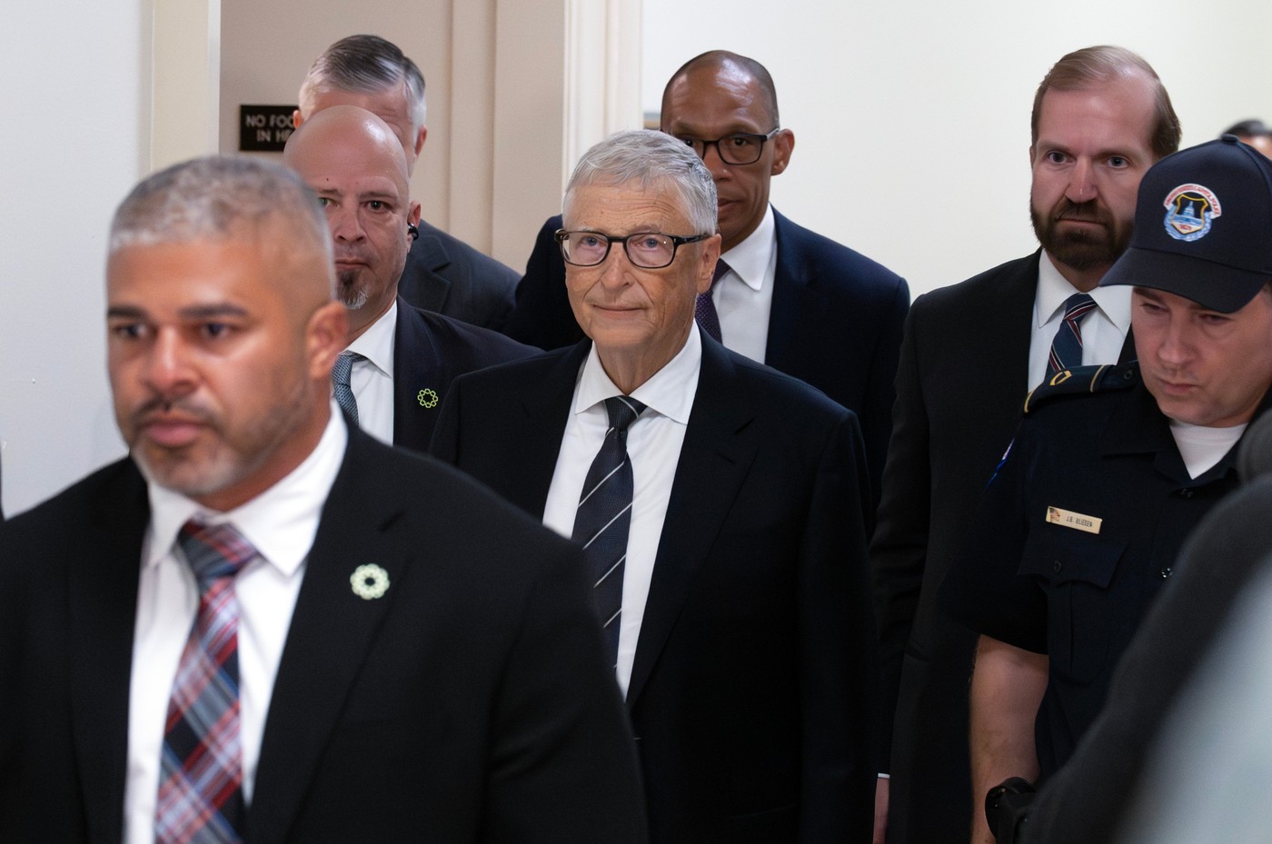 Bill Gates avertizează: Guvernele sunt nepregătite pentru impactul inteligenței artificiale
