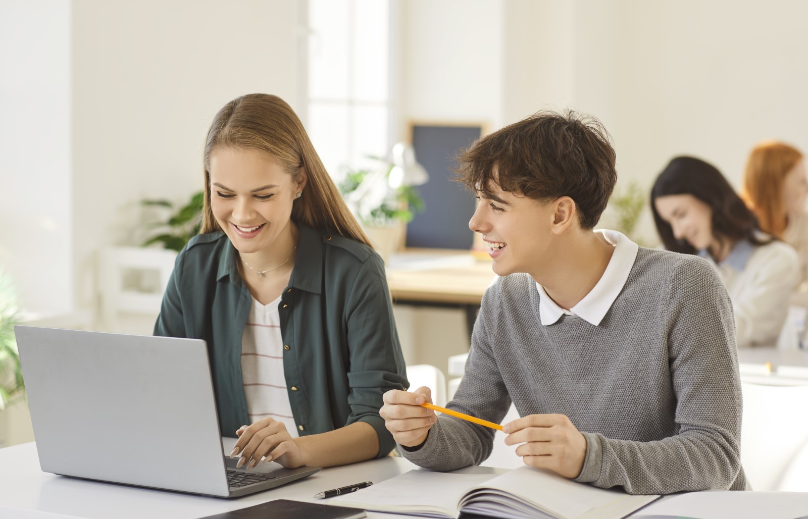 Citi Foundation oferă granturi de 500.000 de dolari pentru proiecte de pregătire AI destinate tinerilor