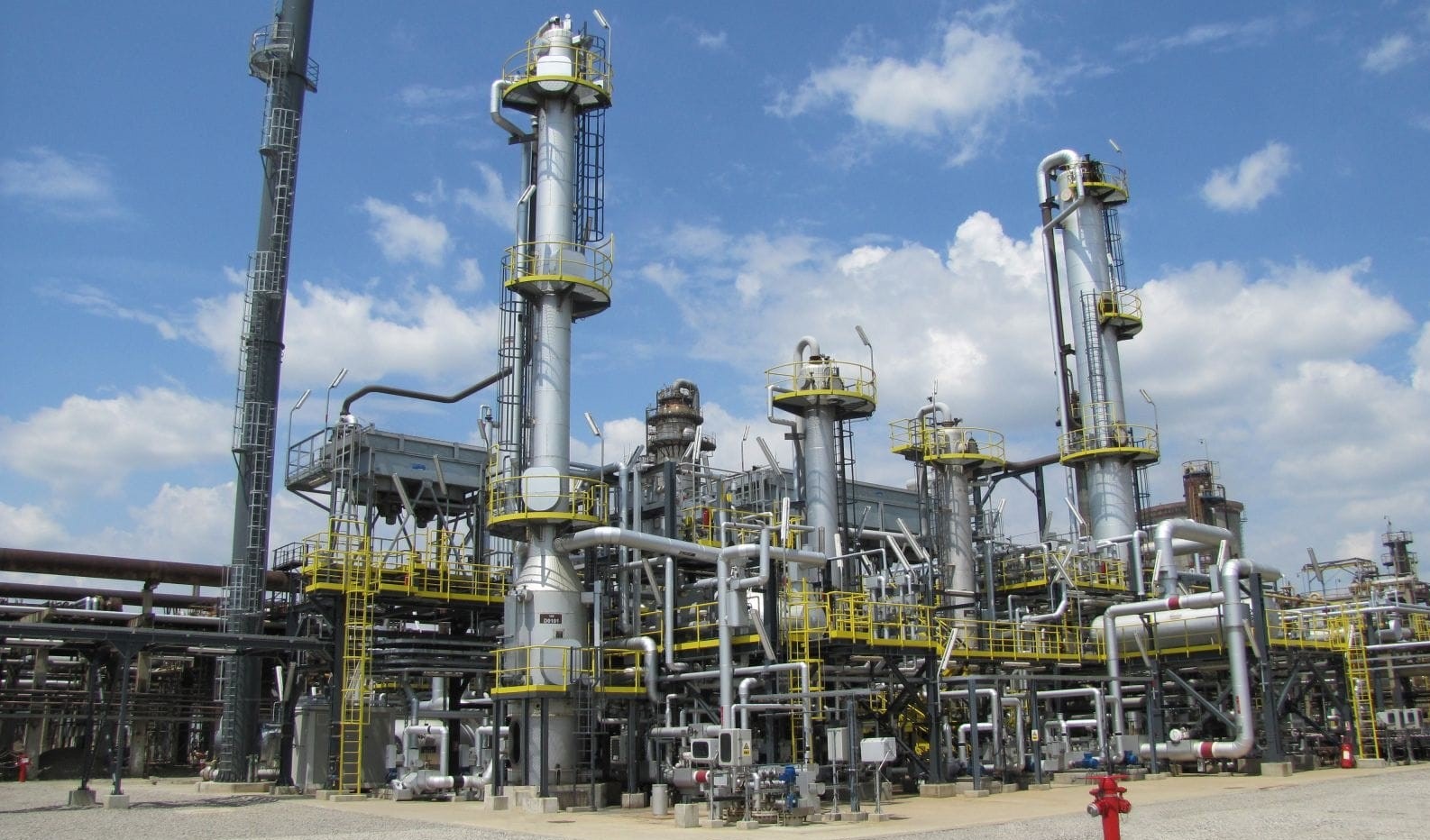 OMV Petrom a investit 115 milioane euro în modernizarea infrastructurii electrice de la Petrobrazi